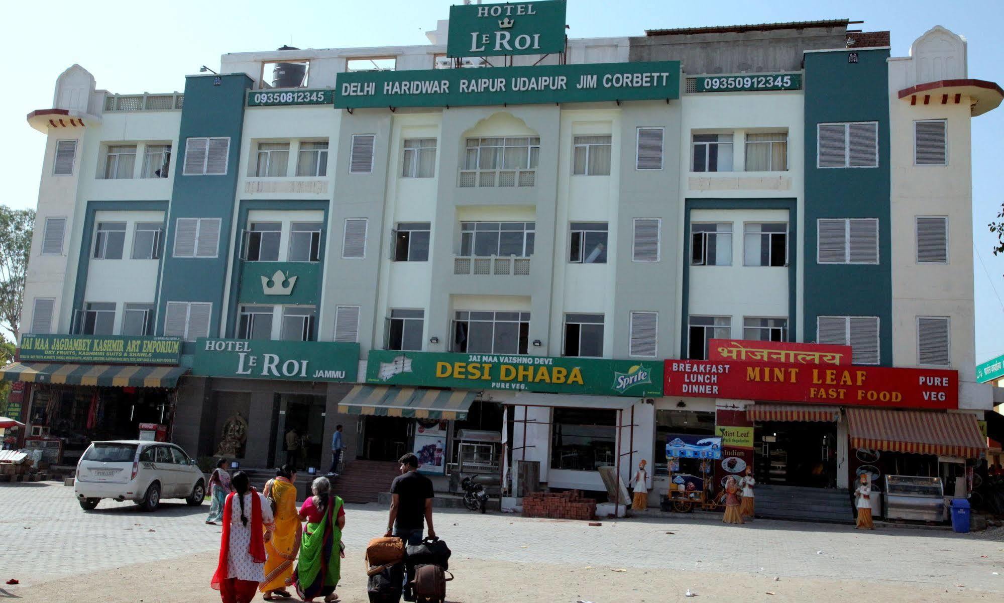 Готель Le Roi Jammu - Near Jammu Railway Station Екстер'єр фото
